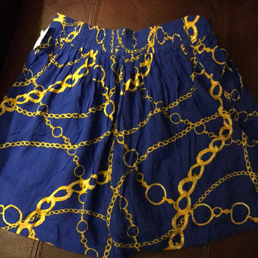 Shorts - Picture 4 of 5